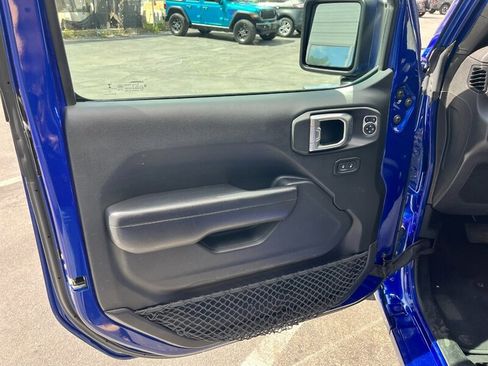 Used 2018 Jeep Wrangler Sport S image 14