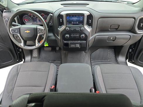 Used 2020 Chevrolet Silverado 1500 LT w/ Trailering Package AWD/4WD image 9