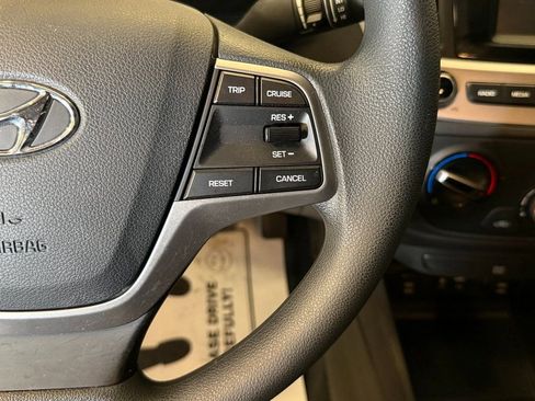 Used 2020 Hyundai Accent SE image 12