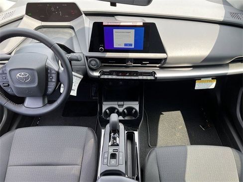 New 2026 Toyota Prius LE image 10