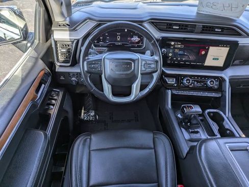 Used 2022 GMC Sierra 1500 Denali AWD/4WD image 17