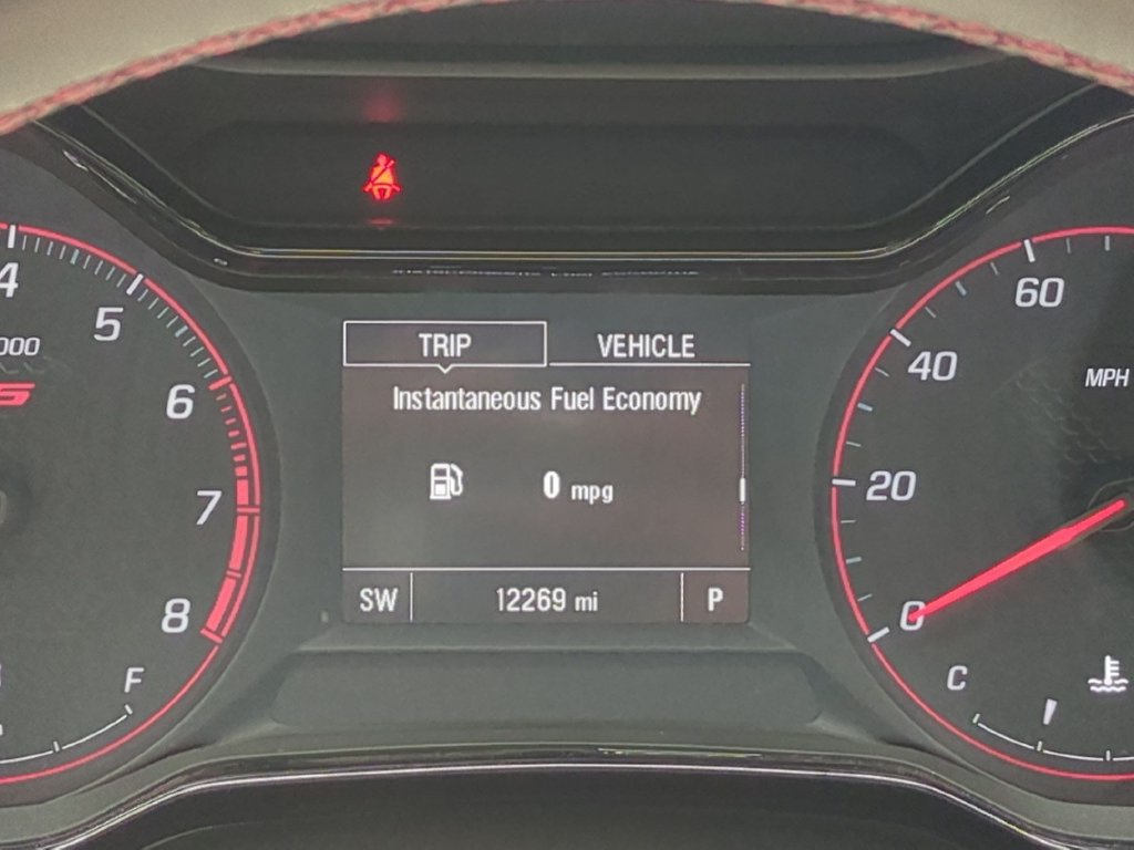 Used 2025 Chevrolet Trax RS w/ Driver Confidence Package FWD image 19