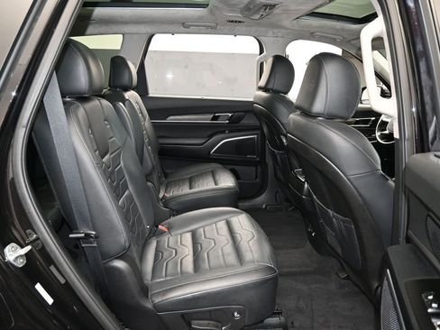 Used 2022 Kia Telluride SX w/ SX Prestige Package image 53