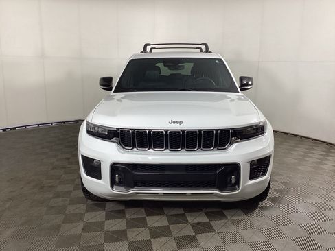 Used 2023 Jeep Grand Cherokee Overland AWD/4WD image 6