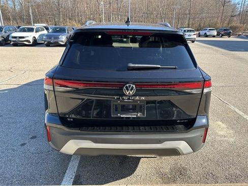 New 2026 Volkswagen Tiguan SE image 6