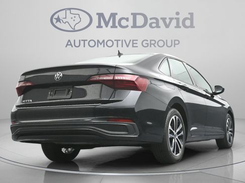 Used 2024 Volkswagen Jetta Sport FWD image 34