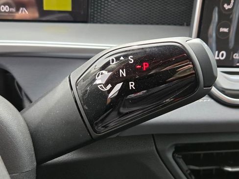 New 2026 Volkswagen Tiguan SE AWD/4WD image 14