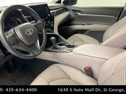 Used 2021 Toyota Camry SE w/ Carpet Mat Package (TMS) image 15