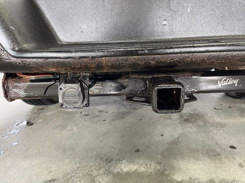 Used 2011 Chevrolet Express 1500 image 8