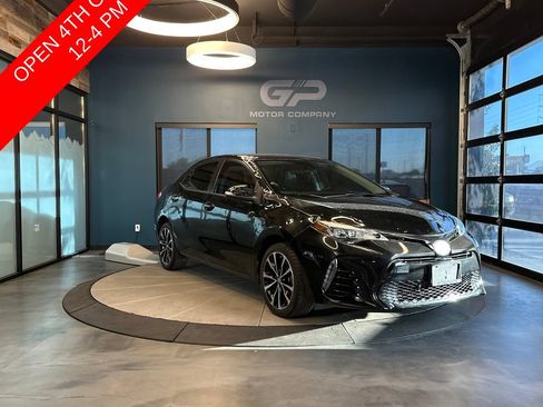 Used 2017 Toyota Corolla SE w/ Carpet Mat Package (TMS) FWD image 1