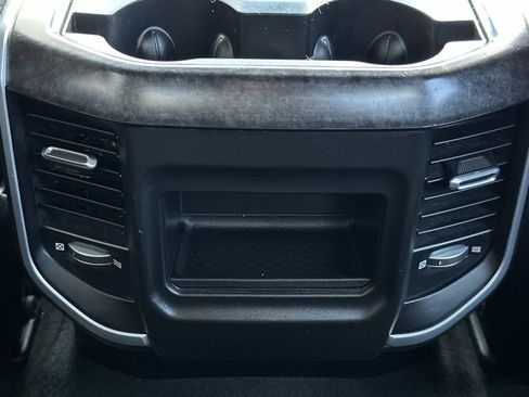 Used 2022 RAM 1500 Big Horn AWD/4WD image 14