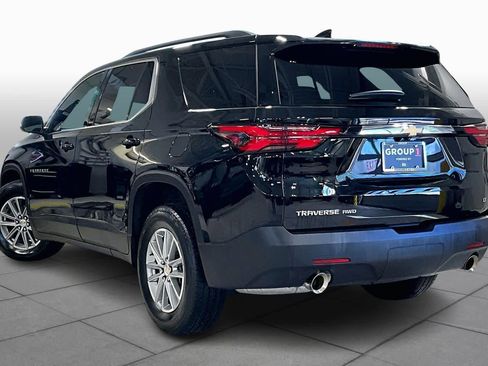 Used 2023 Chevrolet Traverse LT image 12