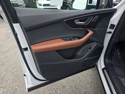 Used 2022 Audi Q7 3.0T Prestige w/ Prestige Package image 26