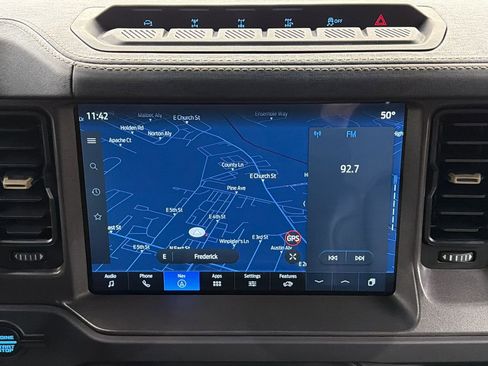 Used 2025 Ford Bronco Badlands image 20