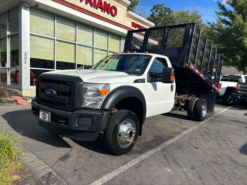 Used 2015 Ford F550 4x4 Regular Cab Super Duty image 2