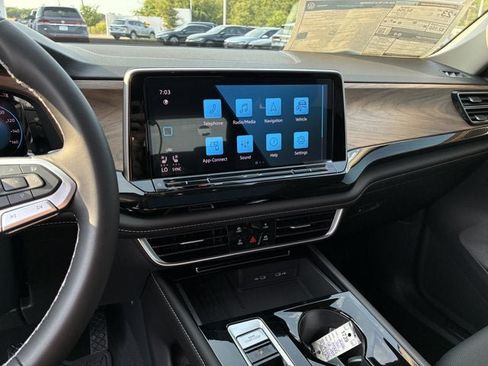 New 2026 Volkswagen Atlas SE FWD image 15