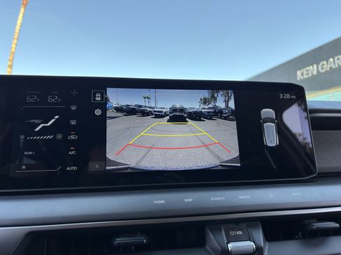 Certified 2026 Kia EV9 Light RWD image 22