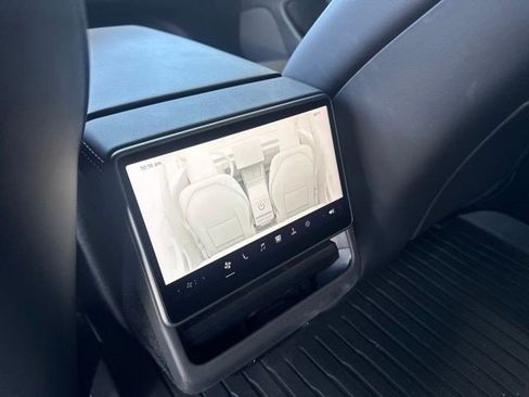 Used 2025 Tesla Model 3 Long Range RWD image 12