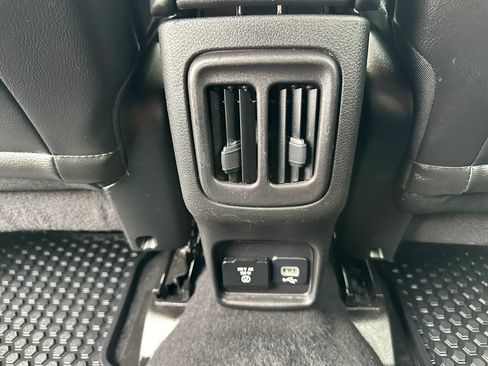 Used 2019 Jeep Compass Latitude w/ Popular Equipment Group image 30