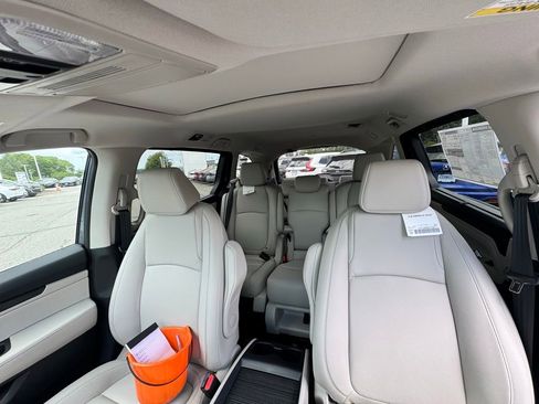 New 2026 Honda Odyssey EX-L image 10
