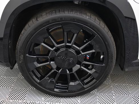 Used 2023 BMW XM image 20