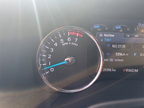 Certified 2022 Ford F350 Lariat w/ Lariat Value Package image 27