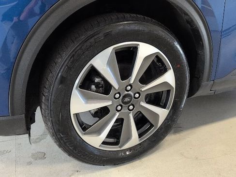 Certified 2023 Ford Escape Platinum AWD/4WD image 9