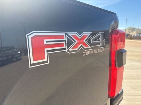 New 2026 Ford F250 Platinum AWD/4WD image 9