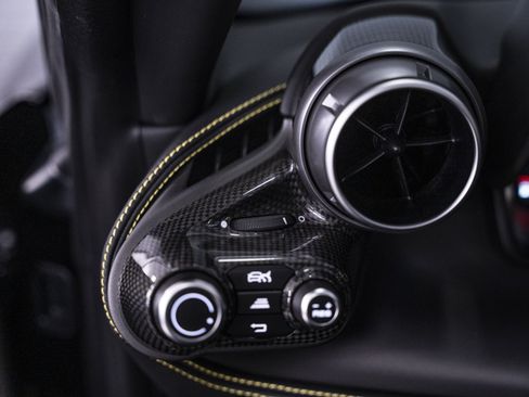 Certified 2022 Ferrari F8 Tributo RWD image 52