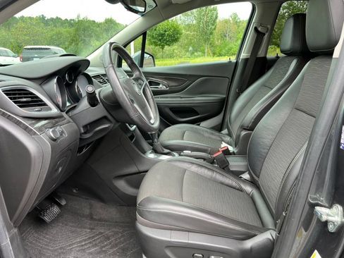 Used 2016 Buick Encore AWD image 3