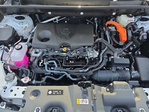 Used 2025 Toyota RAV4 XSE image 30