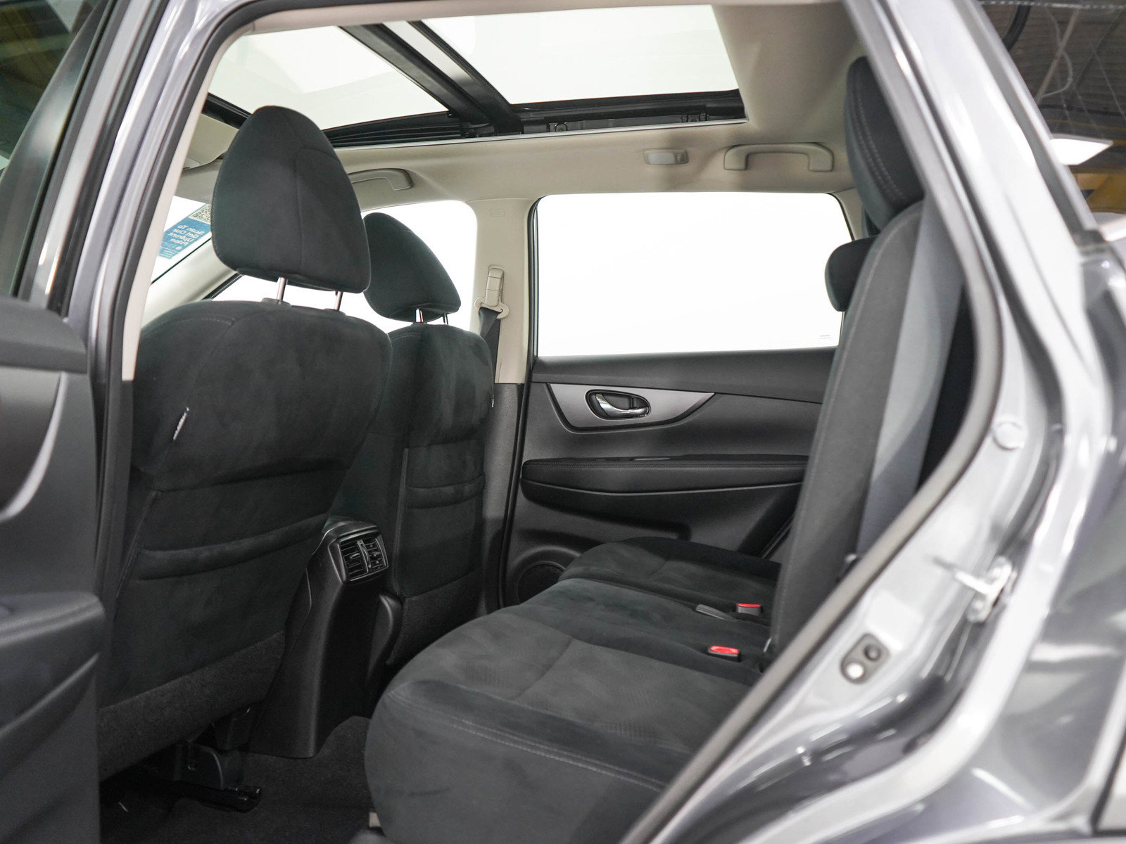 Used 2019 Honda Civic EX image 17