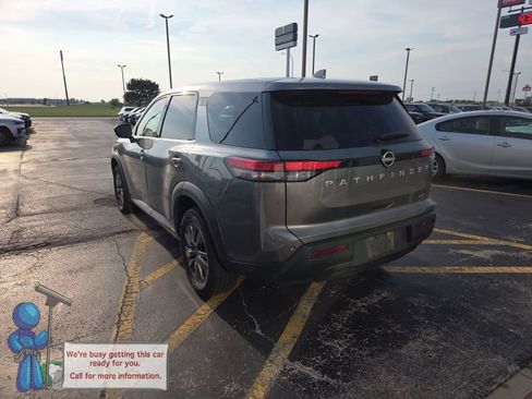 Used 2022 Nissan Pathfinder S AWD/4WD image 3