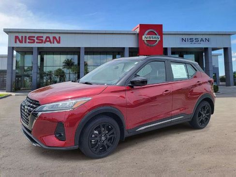 Certified 2023 Nissan Kicks SR w/ SR Premium Package FWD image 9