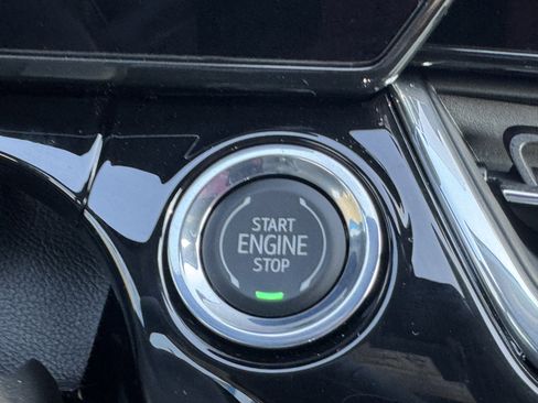 New 2026 Chevrolet Trax RS w/ Driver Confidence Package image 14