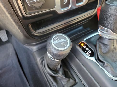 Used 2021 Jeep Wrangler Sport AWD/4WD image 19