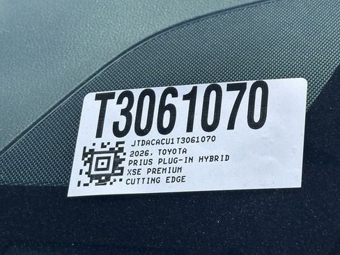 New 2026 Toyota Prius Plug-In Hybrid FWD image 27