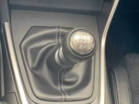 New 2025 Toyota GR86 Premium image 19