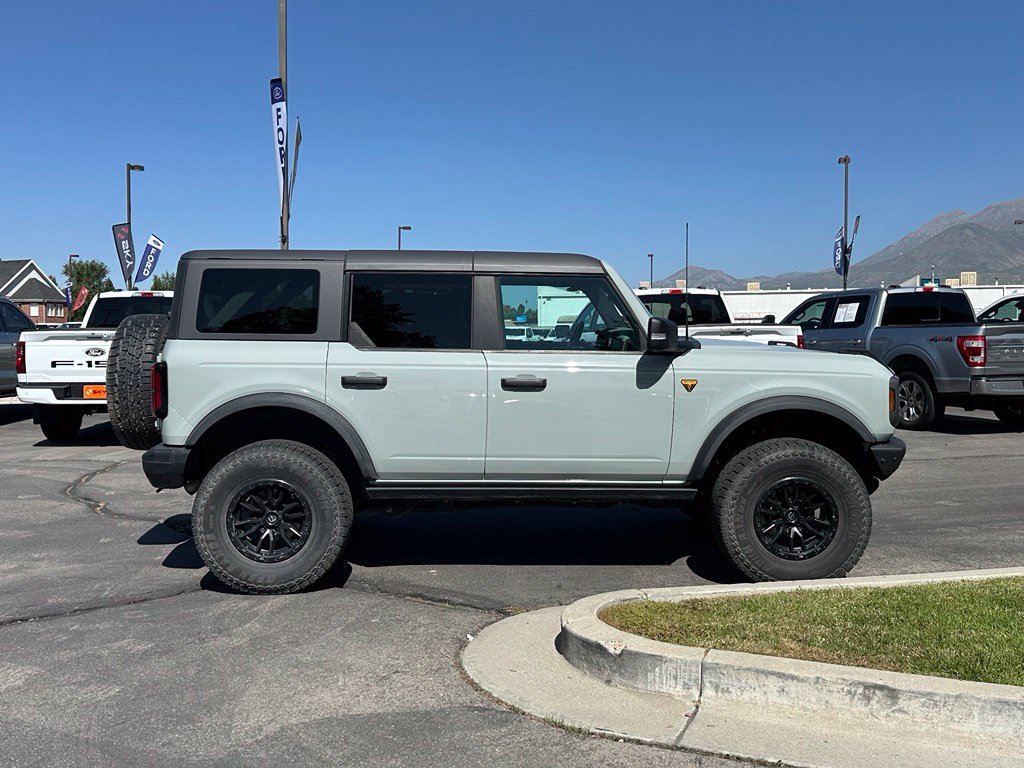 Used 2022 Ford Bronco Badlands AWD/4WD image 7