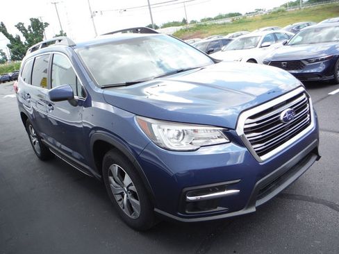 Used 2021 Subaru Ascent Premium w/ Popular Package #1 AWD/4WD image 5