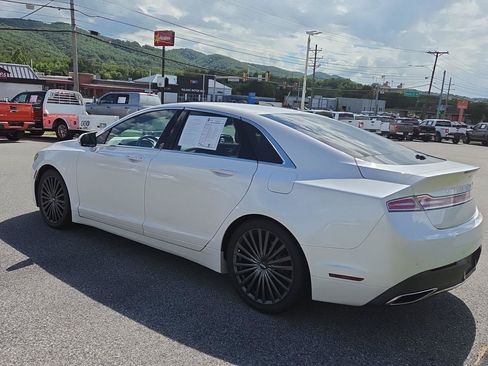Used 2017 Lincoln MKZ Reserve w/ Luxury Package AWD/4WD image 5