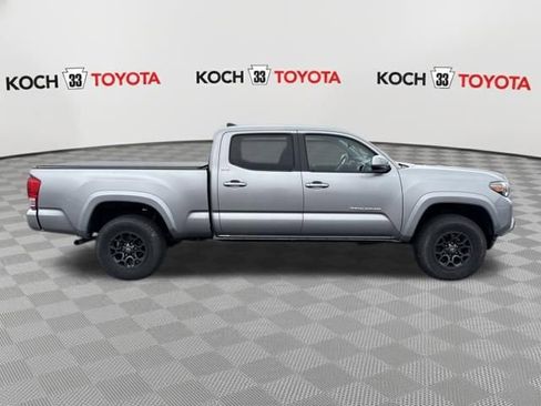 Used 2017 Toyota Tacoma SR5 w/ Tow Package image 9