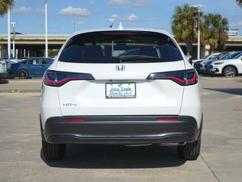 New 2026 Honda HR-V LX image 5