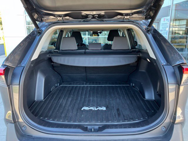 Used 2022 Toyota RAV4 XLE w/ Convenience Package AWD/4WD image 30