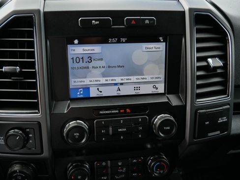 Used 2019 Ford F150 XLT w/ Equipment Group 302A Luxury AWD/4WD image 22