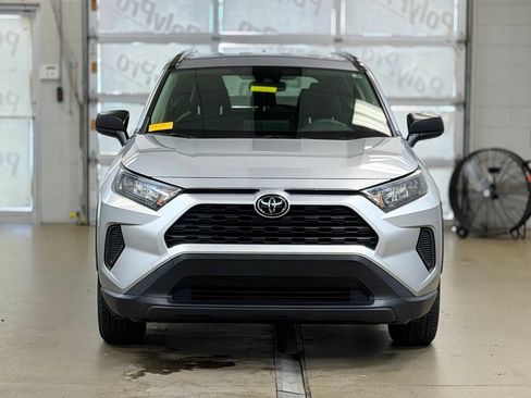Used 2019 Toyota RAV4 LE w/ Carpet Mat Package AWD/4WD image 2