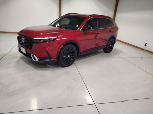 Used 2025 Honda CR-V Sport Touring image 4