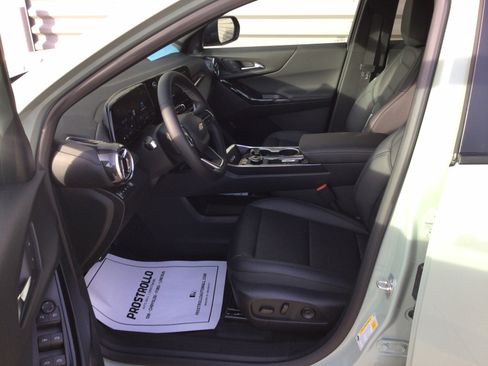 New 2026 Chevrolet Equinox LT image 7