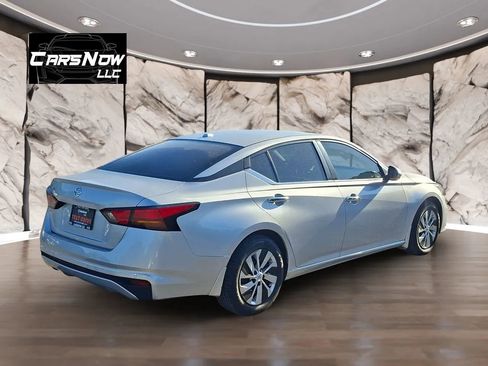 Used 2020 Nissan Altima 2.5 S w/ Driver Assist Package FWD image 6