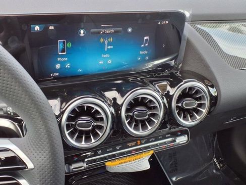 New 2026 Mercedes-Benz GLA 35 AMG 4MATIC image 5